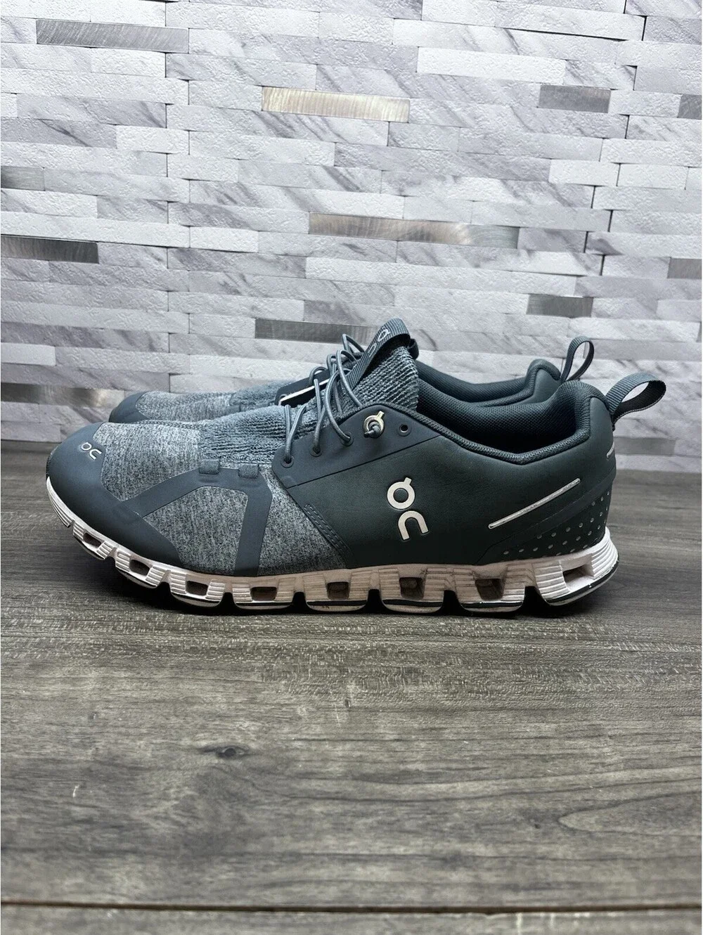 On Cloud Terry Olive Men’s Size 9 Running Shoes Sneakers Athletic 18.99484